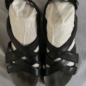 Merrell Bassoon Black Leather Sandal